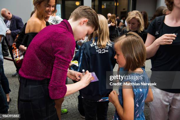 Emma Bading attends the 'Meine teuflisch gute Freundin' Premiere at Cinemaxx on June 28, 2018 in Berlin, Germany.