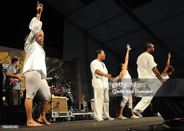 Wanda Rous 57 Wanda Rouzan Stock Photos, High-Res Pictures, and Images - Getty Images