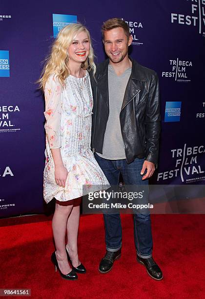 Actors Kirsten Dunst and Brian Geraghty attend the "Between The Lines" premiere at Village East Cinema on April 23, 2010 in New York, New York.