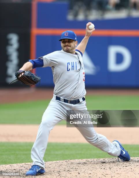 Brian Duensing of the Chicago Cubs pitches against the New York Mets during their game at Citi Field on June 3, 2018 in New York City.