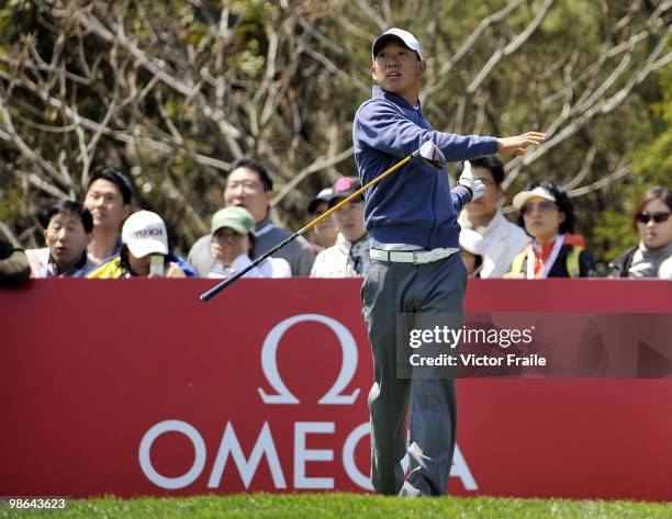 Anthony Kin Club Path 984 Pinx Golf Club Photos & High Res Pictures - Getty Images
