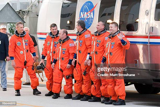 Space Shuttle Atlantis Commander Ken Ham , Pilot Tony Antonelli, Mission Specialists Michael Good, Garrett Reisman, Steve Bowen and Piers Sellers...