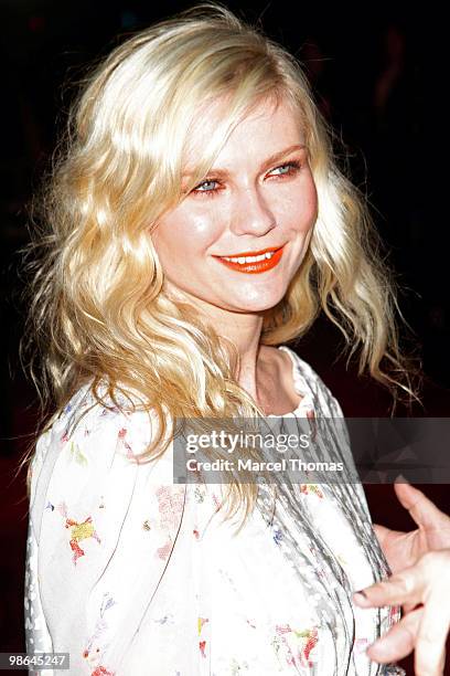 906 Kirsten Dunst 2010 Stock Photos, High-Res Pictures, and Images