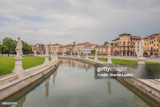 the prato della valle in padua - 12th century sculpture stock pictures, royalty-free photos & images