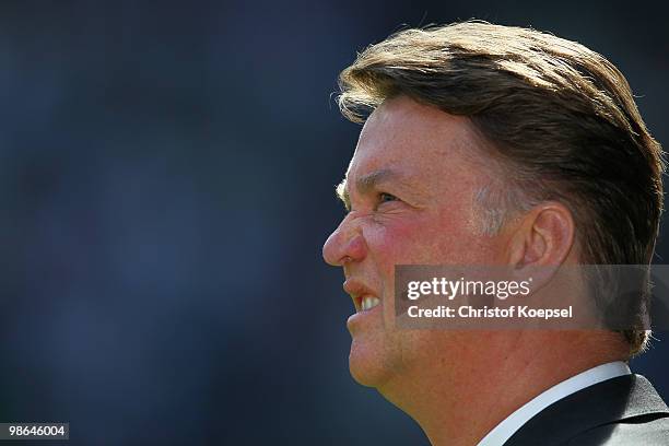 Head coach Louis van Gaal of Bayern looks thoughtful during the Bundesliga match between Borussia Moenchengladbach and FC Bayern Muenchen at Borussia...