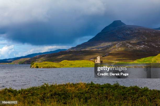 ardvreck castle - ardvreck castle stock-fotos und bilder