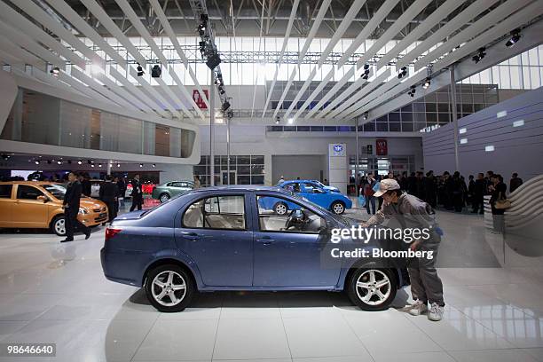 Faw Auto 689 Faw Car Photos & High Res Pictures - Getty Images