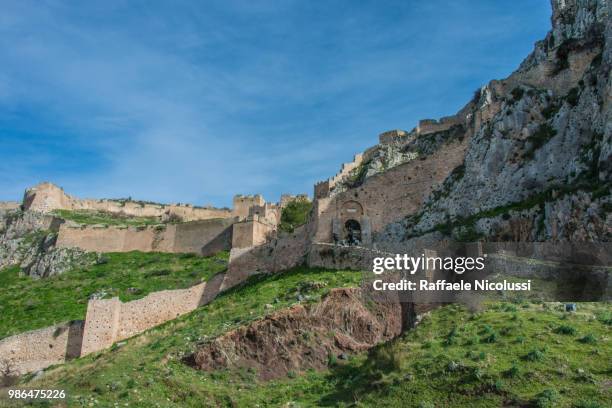 acrocorinth - acrocorinth imagens e fotografias de stock