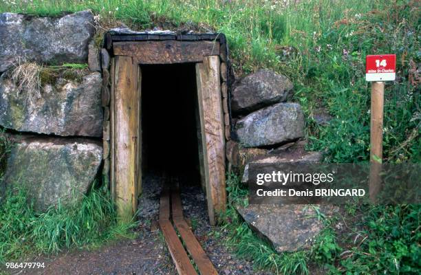 Entrée de la galerie Saint Charles de l'ancienne mine de cuivre datant du XVIe siècle, Le Thillot dans les Vosges, France.