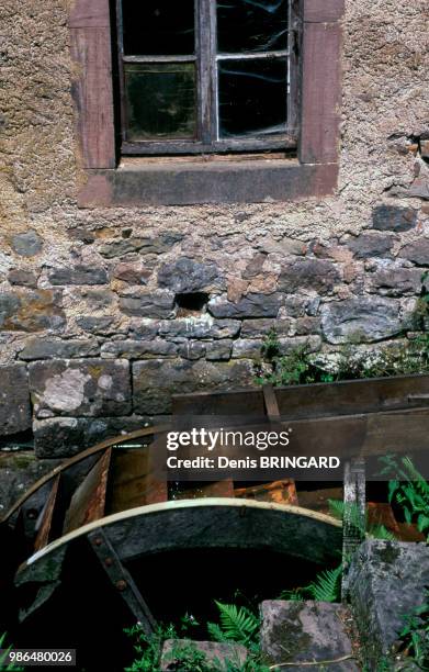 Un des derniers moulins à eau encore en activité dans le Ballon des Vosges, le Moulin Bégeot à Mélisey, France.