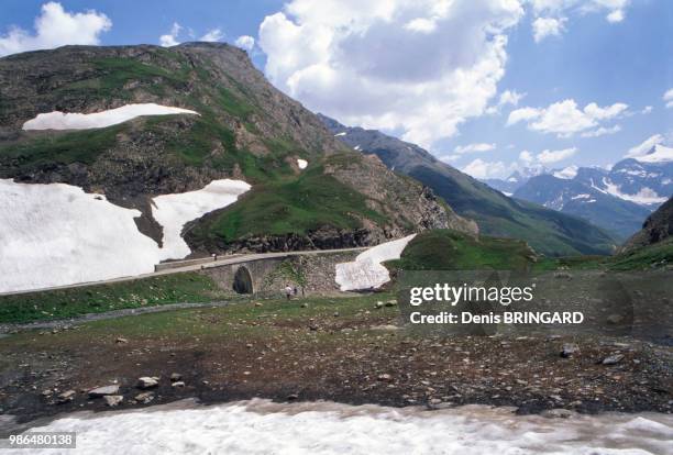 Pont de la Neige dans le col de l'Iseran, Parc National de la Vanoise, France.