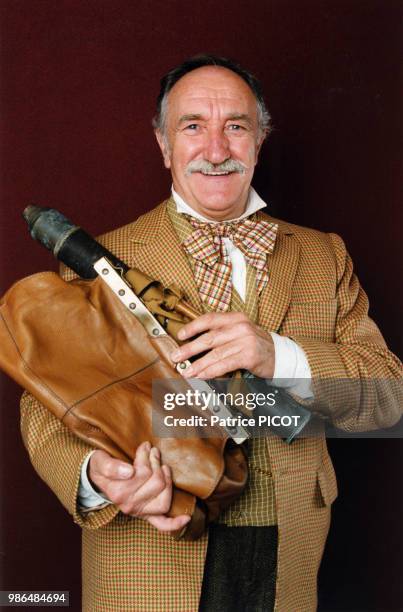 Le comédien Pierre Maguelon va jouer dans "Le Voyage de Monsieur Perrichon' au théâtre en octobre 1996, Paris, France.