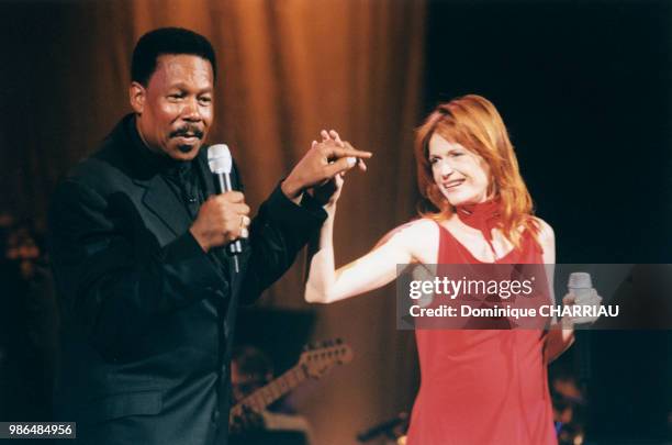 Axelle Red en compagnie d'Eddie Floyd en concert au Palais des Congrès le 16 novembre 1998 à Paris, France.