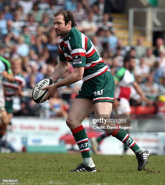 Geordan Murphy of Leicester runs with the ball during the Guinness Premiership match between Leicester Tigers and Harlequins at Welford Road on April...