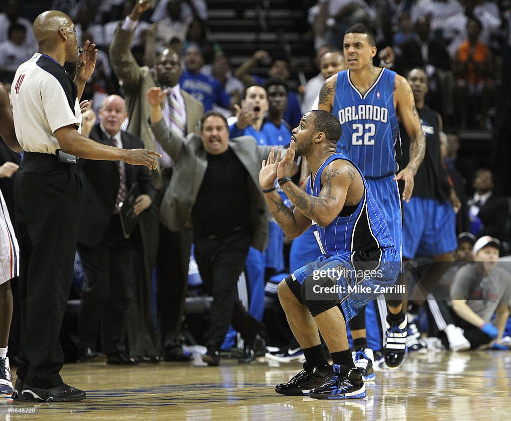 Orlando Magic v Charlotte Bobcats, Game 3