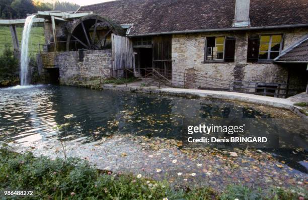 Musée atelier de la taillanderie qui utilise la force de l'eau du Lison pour fabriquer des outils tranchants à Nans-sous-Sainte-Anne dans le Doubs,...