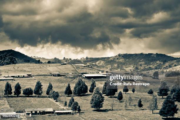 la envidia de las nubes - nubes - fotografias e filmes do acervo