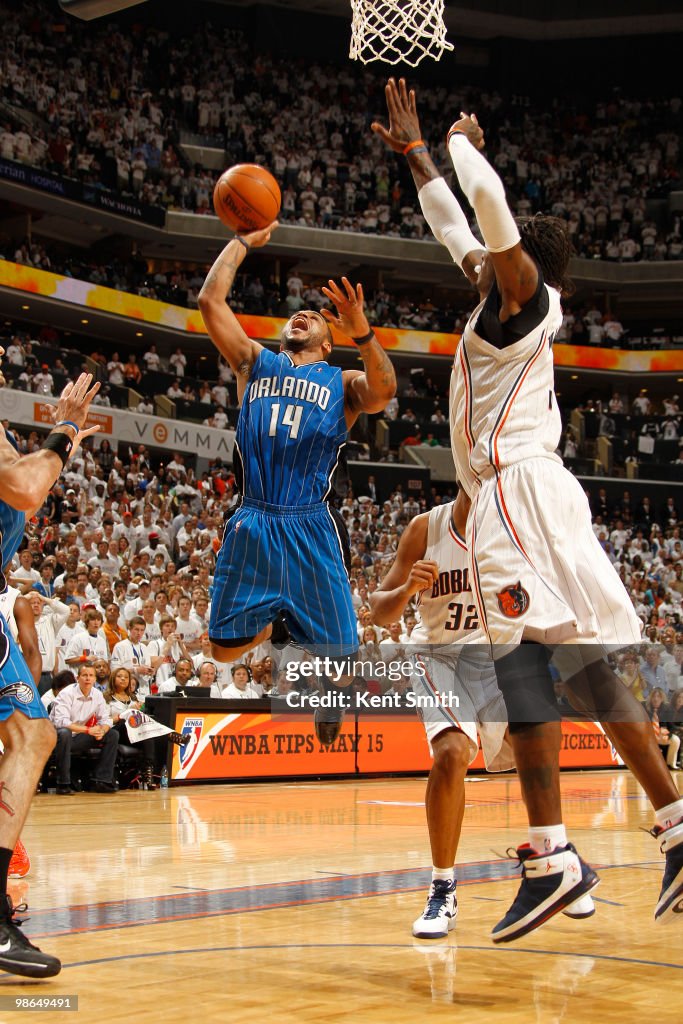 Orlando Magic v Charlotte Bobcats, Game 3