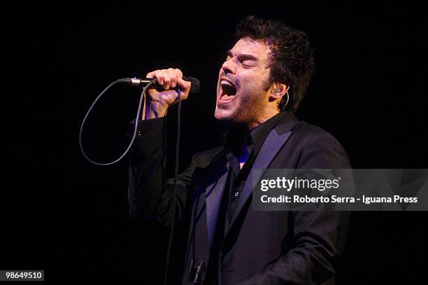 Italian popsinger Francesco Renga perform his recital "orchestraevoce" at Manzoni theatre on April 24, 2010 in Bologna, Italy.