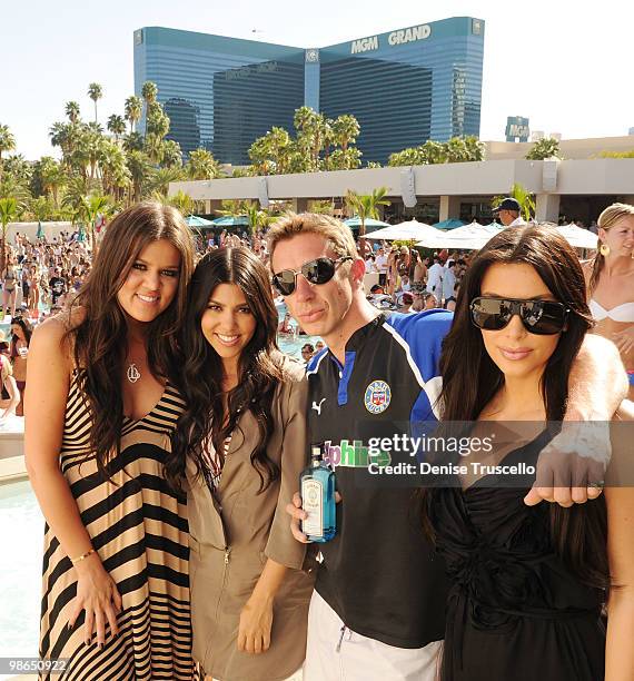 Khloe Kardashian, Kourtney Kardashian, managing director Bombay Sapphire Giles Woodyer and Kim Kardashian attend Wet Republic on April 24, 2010 in...