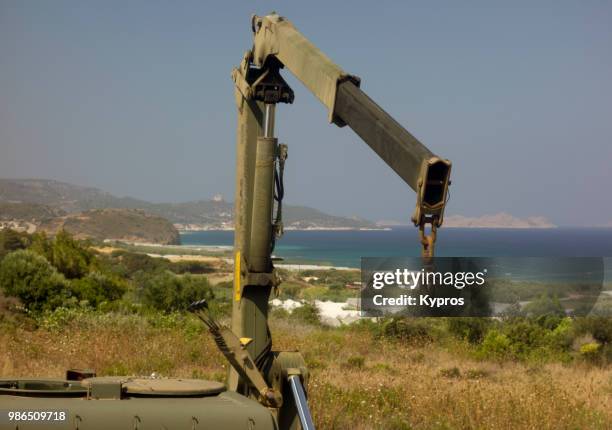 europe, greece, 2018: view of mobile crane - jib stockfoto's en -beelden