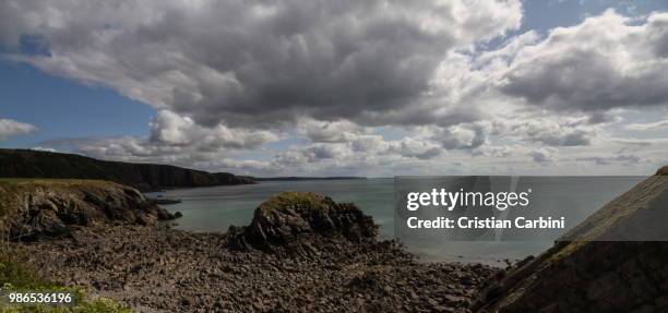 barafundle bay - dyfed stock pictures, royalty-free photos & images