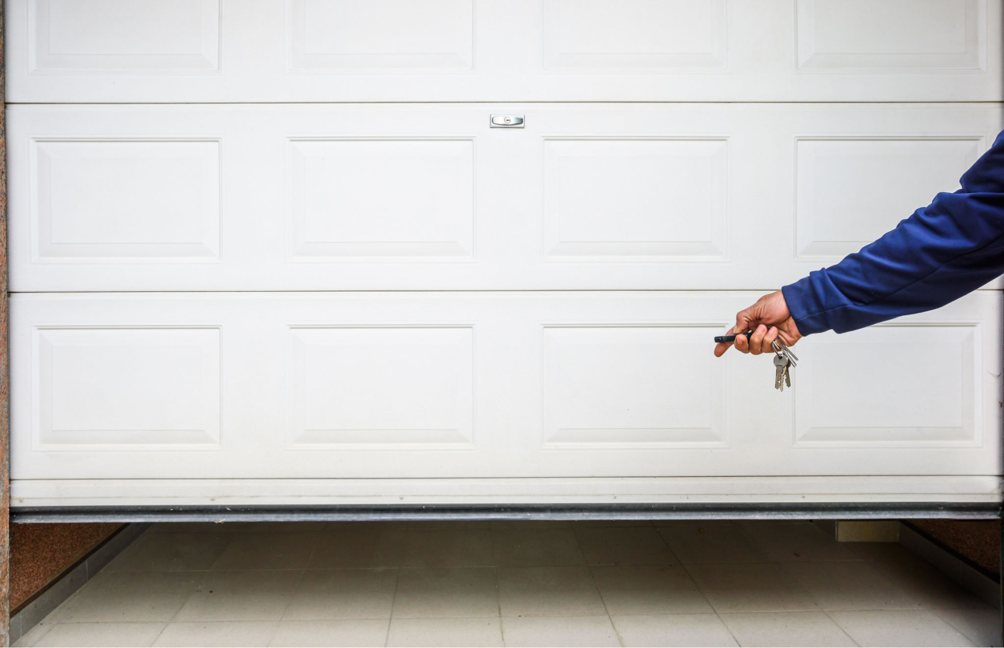 garage door materials