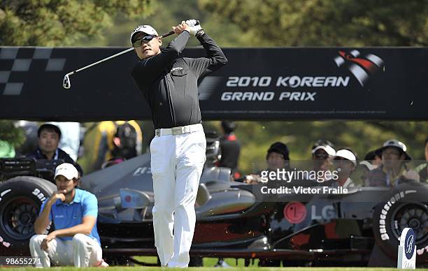 Ted Oh of Korea tees off on the 2nd hole during the Round Three of the Ballantine's Championship at Pinx Golf Club on April 25, 2010 in Jeju, South...