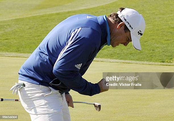 Marcus Fraser of Australia celebrates on the 18th green after winning the Ballantine's Championship at Pinx Golf Club on April 25, 2010 in Jeju,...