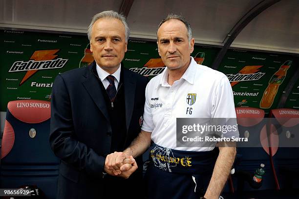 Franco Colomba coach of Bologna meet Francesco Guidolin coach of Parma during the Serie A match between Bologna FC and Parma FC at Stadio Renato...