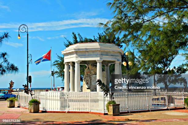 monuments havana - molino stock pictures, royalty-free photos & images