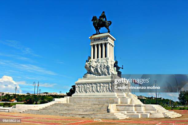 monuments havana - molino stock pictures, royalty-free photos & images