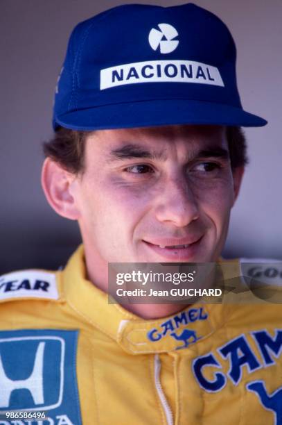 Ayrton Senna aux essais du grand Prix de Rio le 23 février 1988 au Brésil.