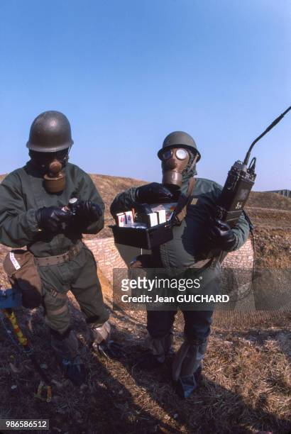 Manoeuvres militaires 'Airex' contre la guerre chimique sur la base de Nancy-Ochey le 12 mars 1987, Franec.