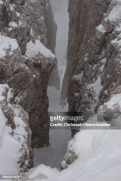 dolomite couloir - couloir stock pictures, royalty-free photos & images
