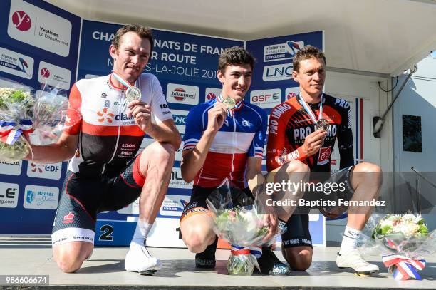 Romain Bacon of CC Nogent sur Oise, Alexys Brunel of CC Etupes le Doubs Pays de Montbeliard and Sebastien Fournet Fayard of VC Cournon d'Auvergne...