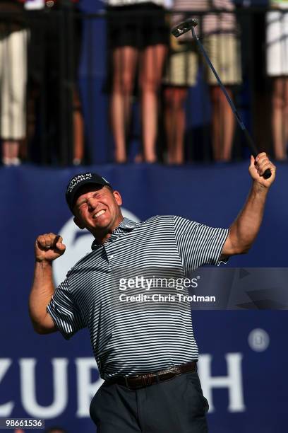 Jason Bohn celebrates on the the 18th green after he putted out for victory during the final round of the Zurich Classic at TPC Louisiana on April...