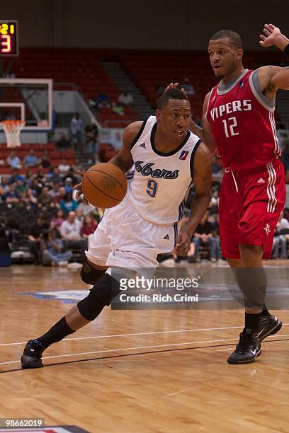 JaJuan Smith of the Tulsa 66ers drives to the basket against Will Conroy of the Rio Grande Valley Vipers as the Rio Grande Valley Vipers play the...