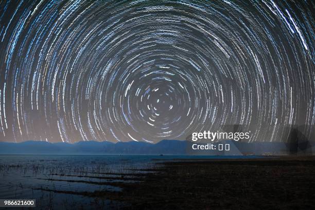 starry starry night - 朝 stock pictures, royalty-free photos & images