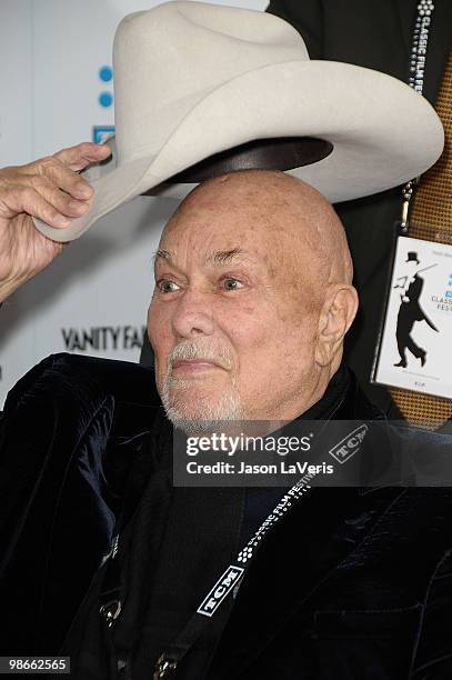 Actor Tony Curtis attends the 2010 TCM Classic Film Festival opening night gala and premiere of "A Star is Born" at Grauman's Chinese Theatre on...