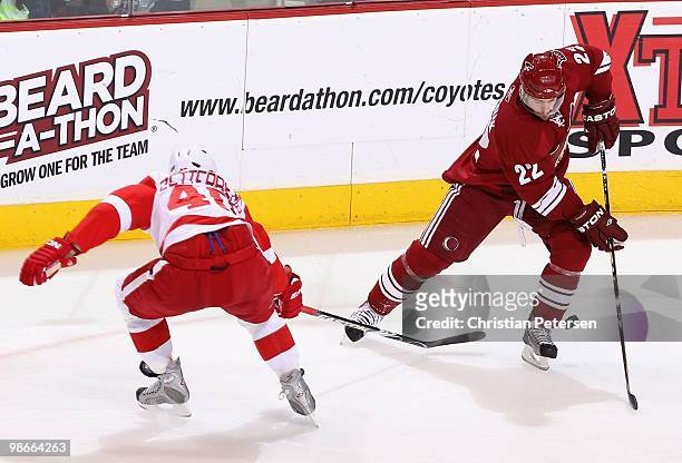 Lee Stempniak of the Phoenix Coyotes skates with the puck in Game Five of the Western Conference Quarterfinals against the Detroit Red Wings during...