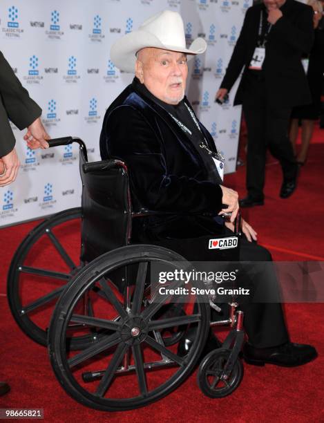 Tony Curtis attends the at Grauman's Chinese Theatre on April 22, 2010 in Hollywood, California.