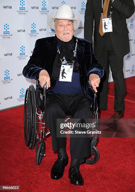 Tony Curtis attends the at Grauman's Chinese Theatre on April 22, 2010 in Hollywood, California.