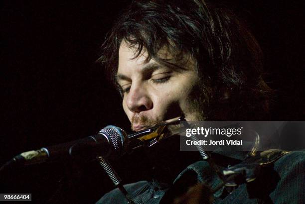 Jeff Tweedy performs on stage during day 2 of Primavera Club Festival 2006 at Auditori Forum on December 2, 2006 in Barcelona, Spain.