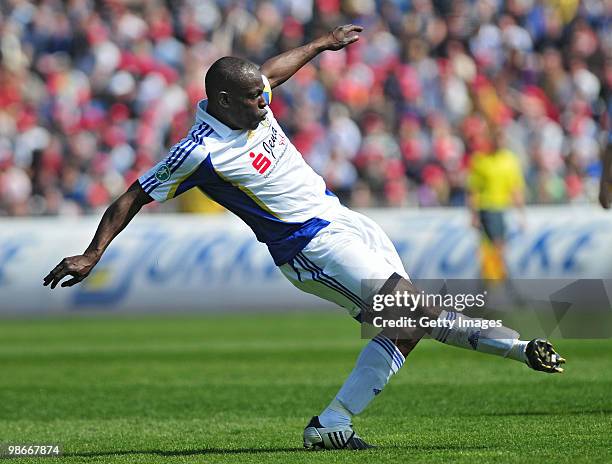 Malvin Holwijn of FC Carl Zeiss Jena in action during the Third League match between Carl Zeiss Jena and 1.FC Heidenheim at the Ernst-Abbe Sportfeld...