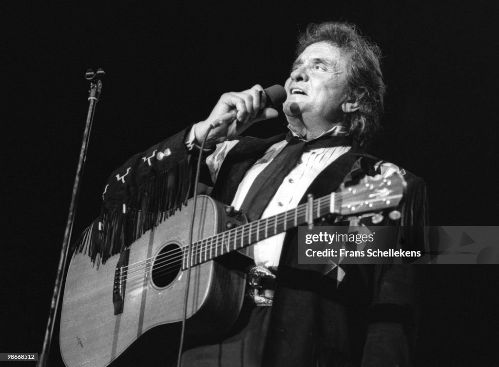 Johnny Cash Performs Live In Rotterdam