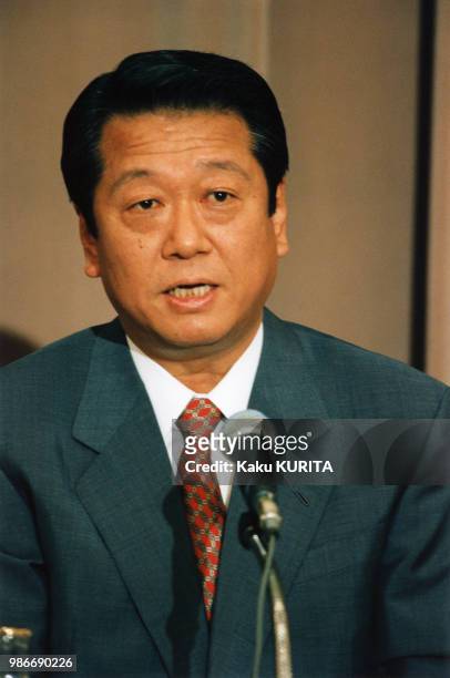 Ichiro Ozawa, leader du parti Shinseito, lors d'un conférence de presse à Tokyo en octobre 1996, Japon.