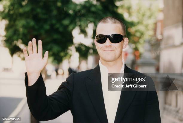 Robbie Williams à Londres le 21 juillet 1997, Royaume-Uni.