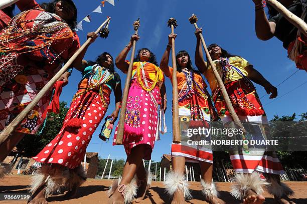 Maka natives dance on April 19, 2010 during festivities marking the American Indigenous People Day, in Mariano Roque Alonso, 20 km north of Asuncion,...