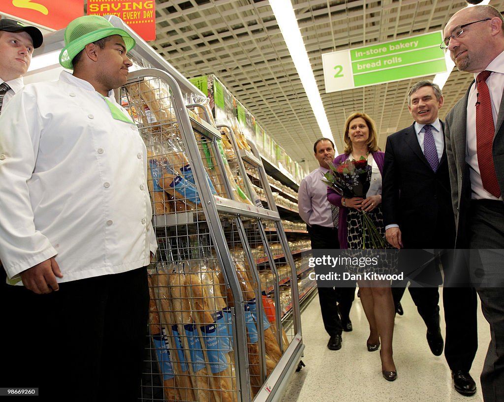 Gordon Brown Campaigns Along The South Coast